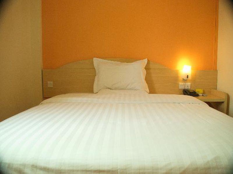 7 Days Inn Shanghai Hongkou Football Stadium Branch Buitenkant foto